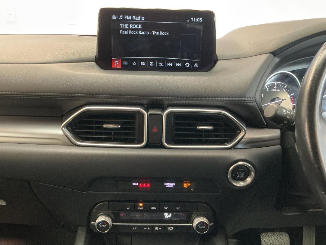 Photo '18' of Mazda CX-5