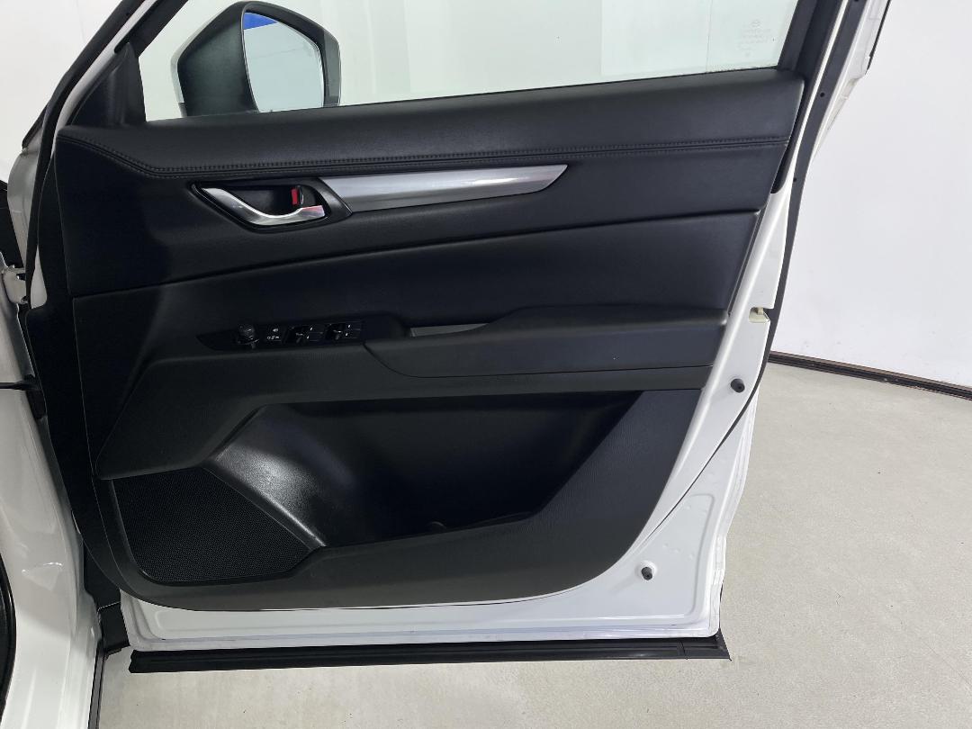 Photo '15' of Mazda CX-5