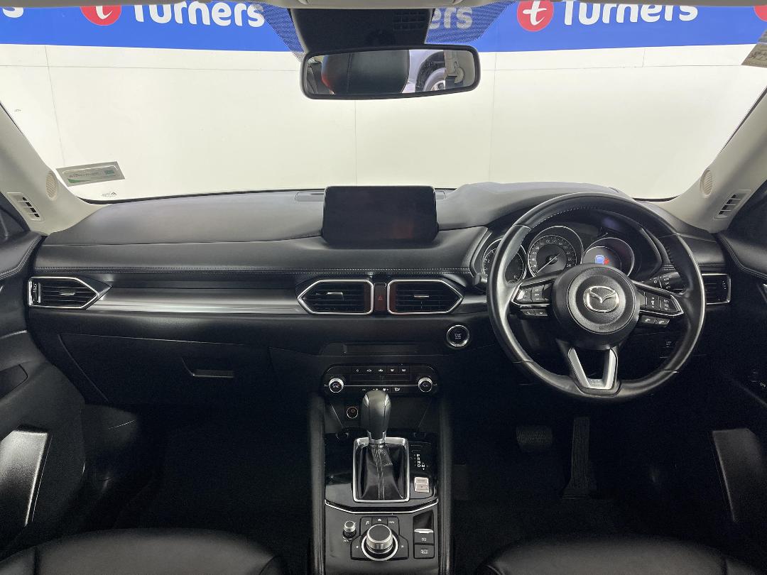 Photo '17' of Mazda CX-5