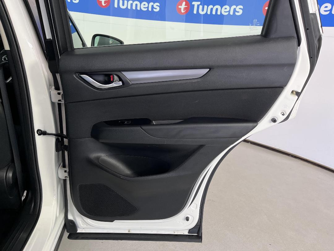 Photo '19' of Mazda CX-5