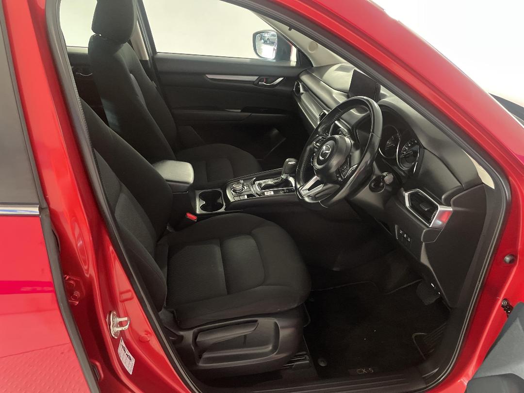 Photo '16' of Mazda CX-5