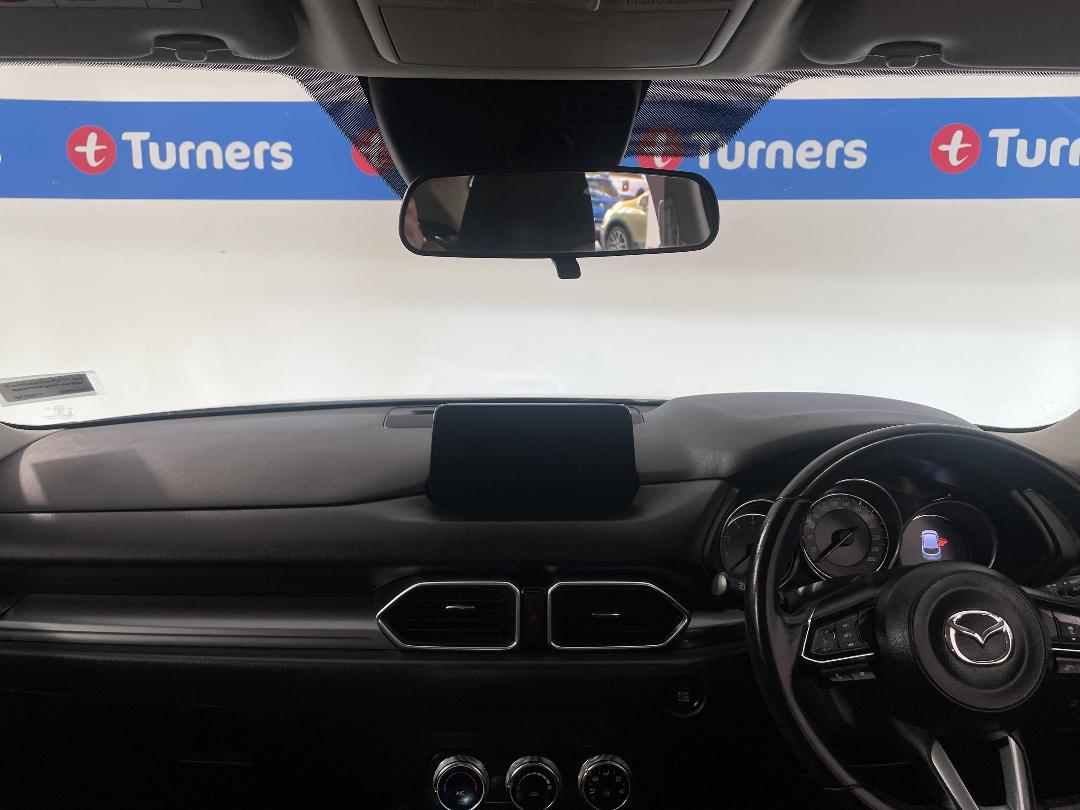 Photo '17' of Mazda CX-5