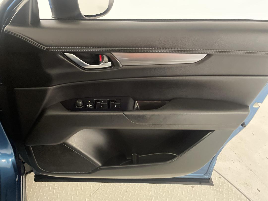 Photo '15' of Mazda CX-5