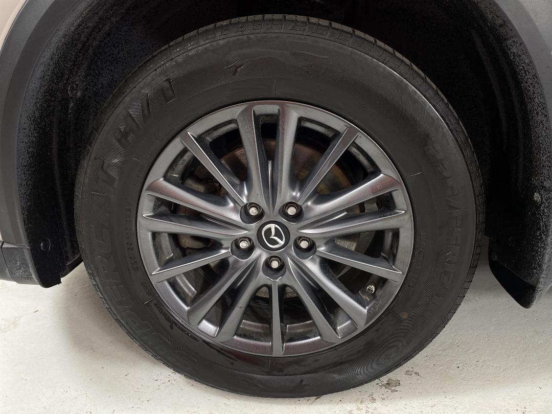 Photo '10' of Mazda CX-8