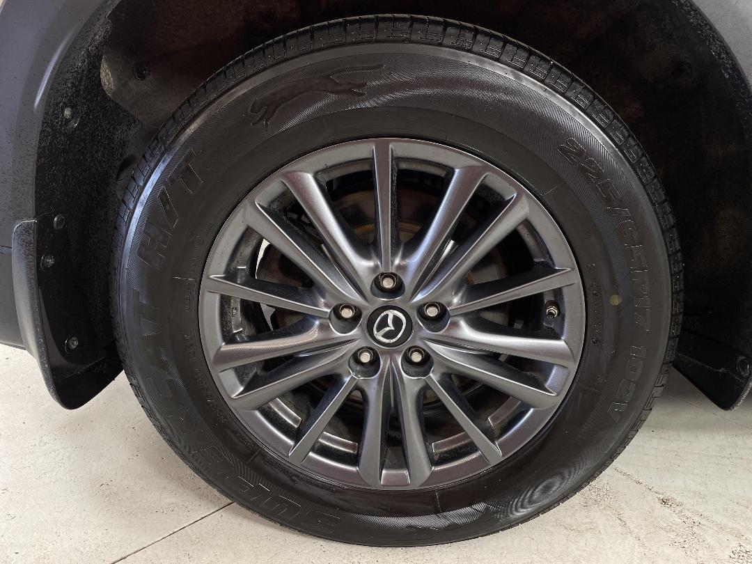 Photo '12' of Mazda CX-8