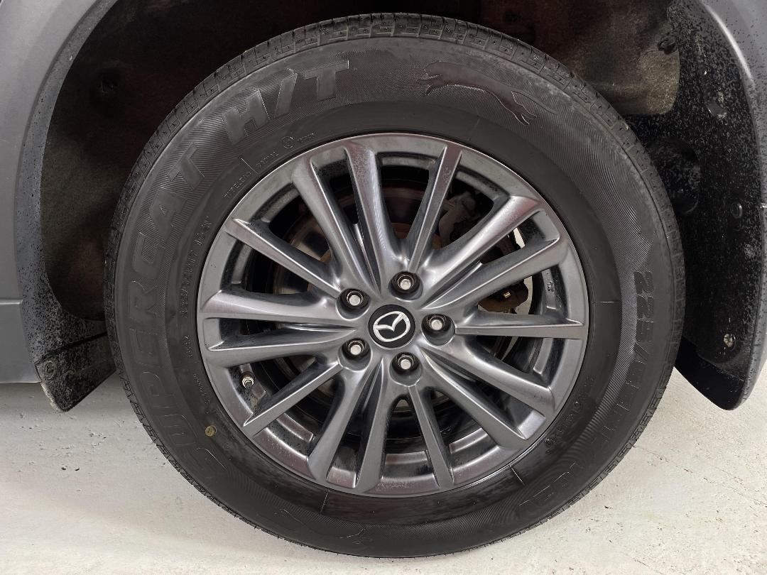 Photo '11' of Mazda CX-8