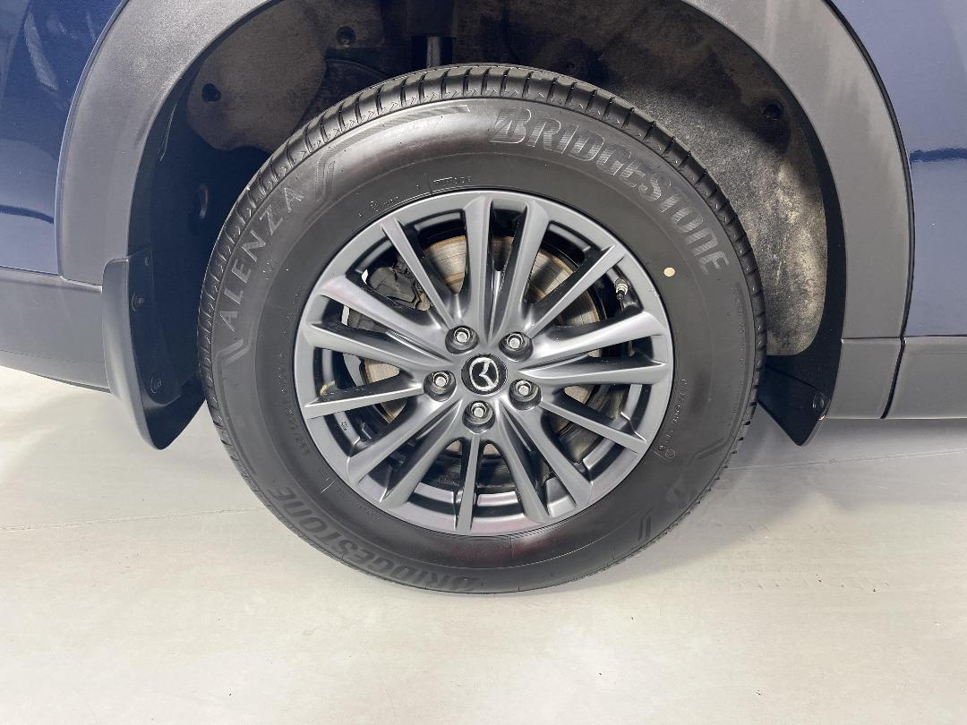 Photo '12' of Mazda CX-8