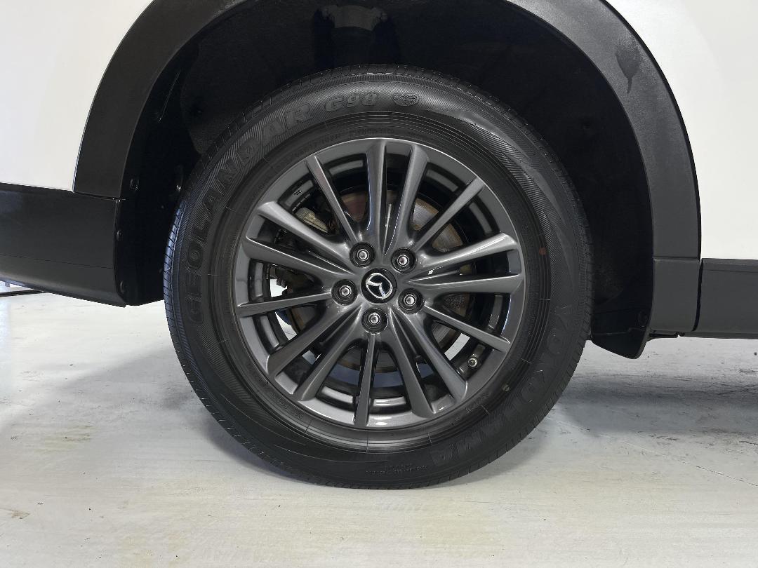 Photo '12' of Mazda CX-8