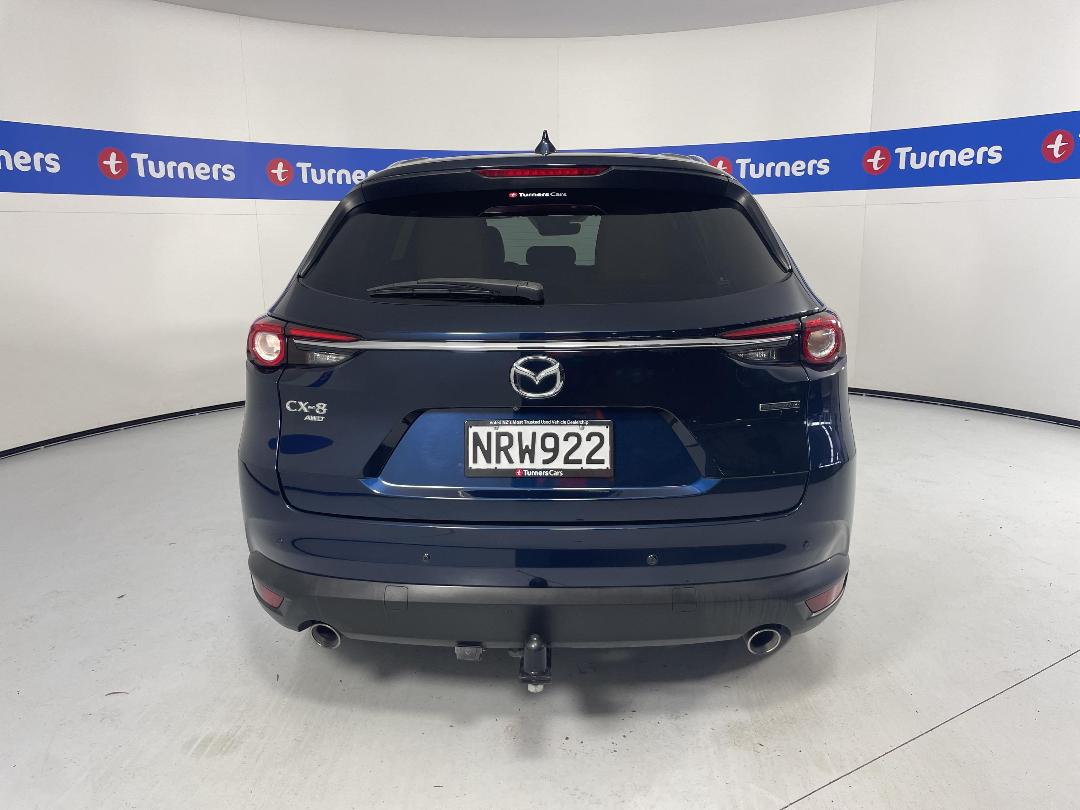 Photo '6' of Mazda CX-8