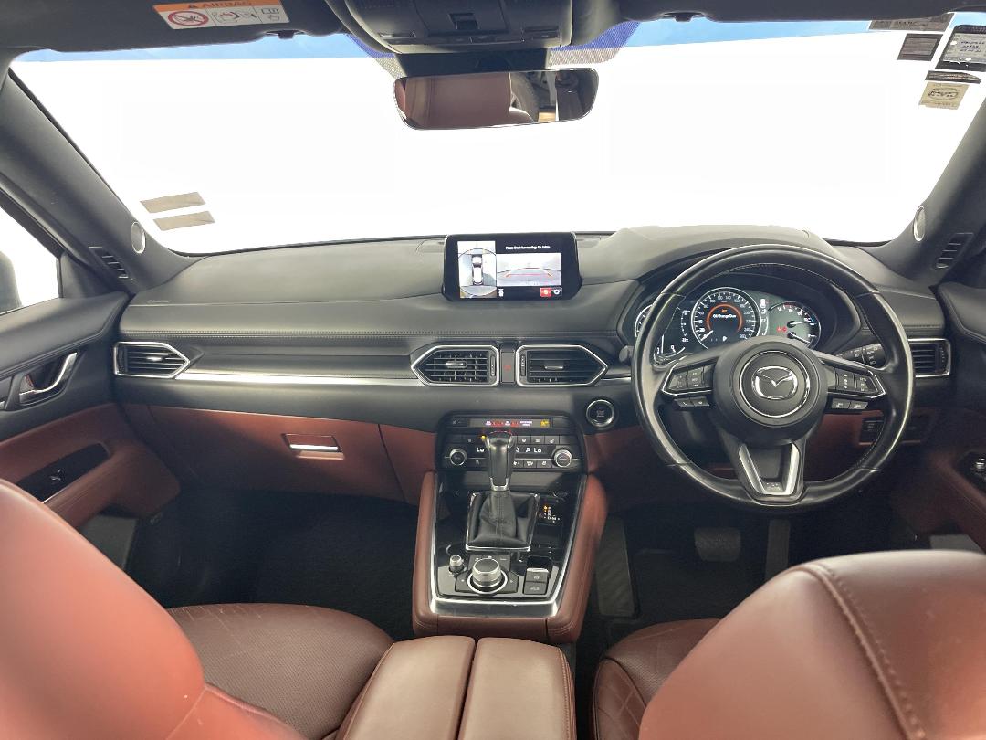 Photo '17' of Mazda CX-8