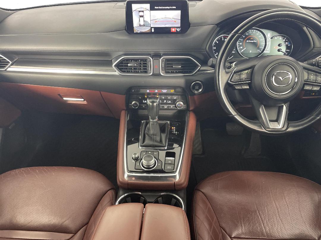 Photo '18' of Mazda CX-8