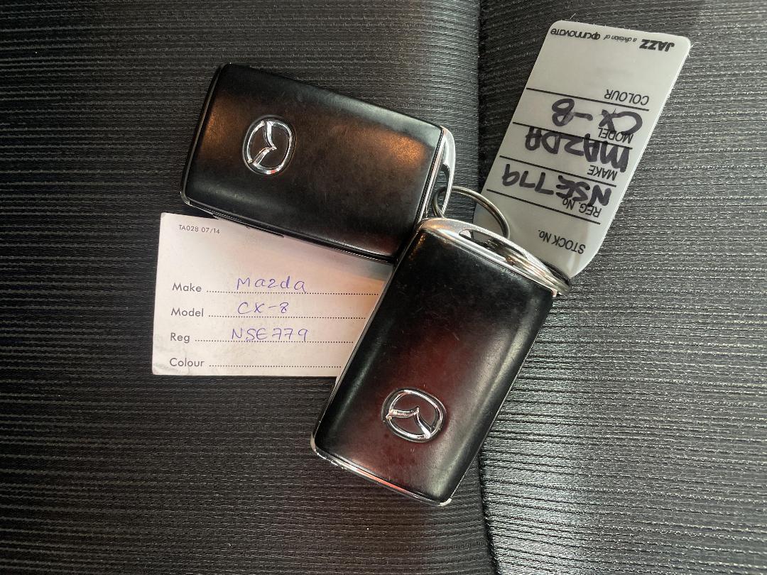 Photo '22' of Mazda CX-8