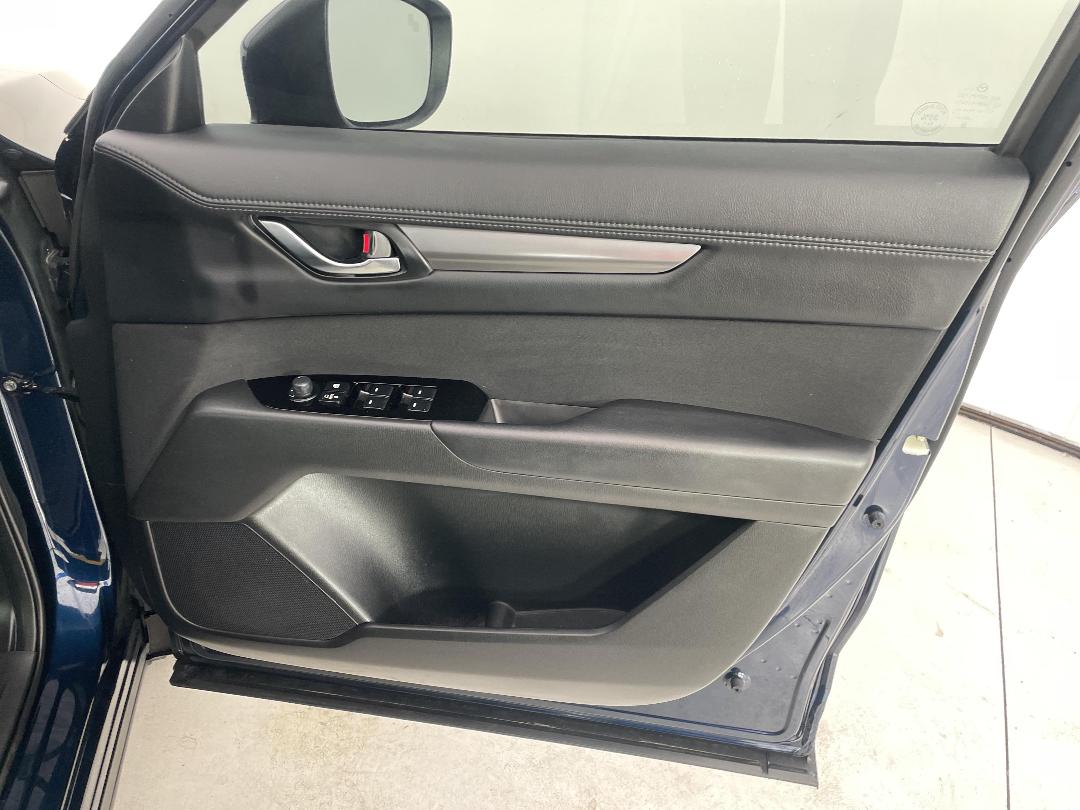 Photo '15' of Mazda CX-8