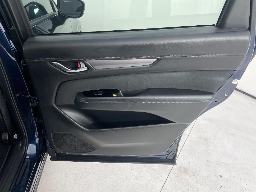 Photo '19' of Mazda CX-8