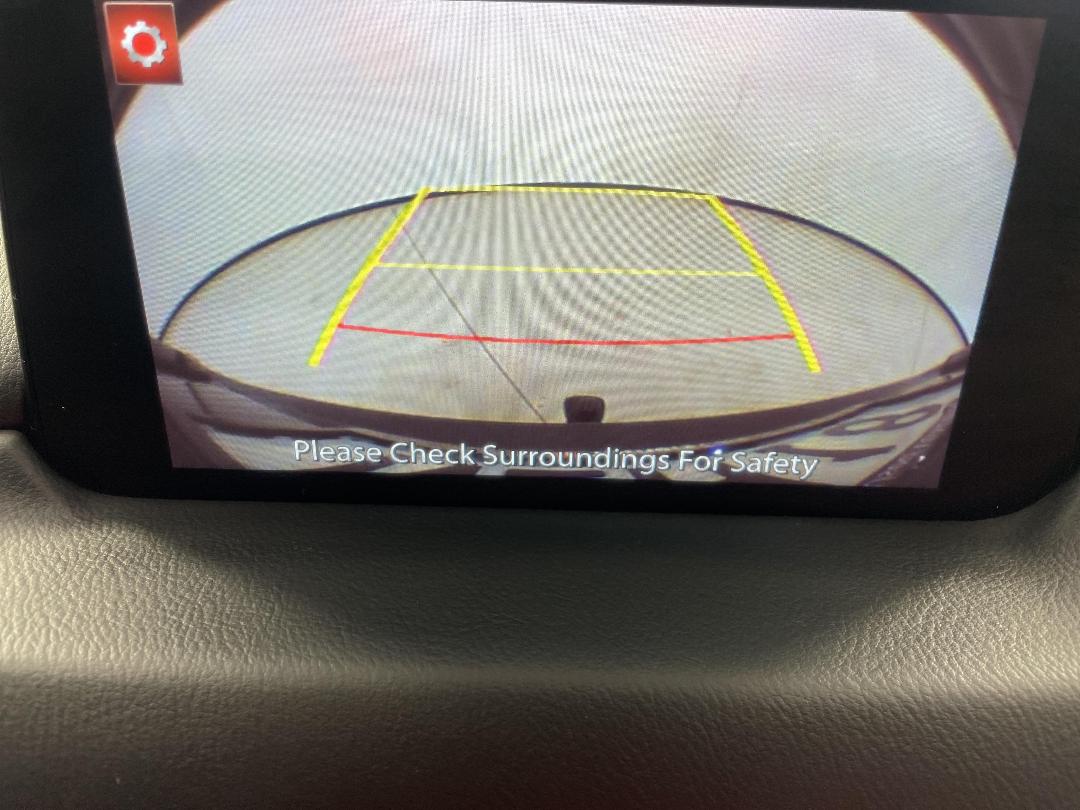 Photo '24' of Mazda CX-8