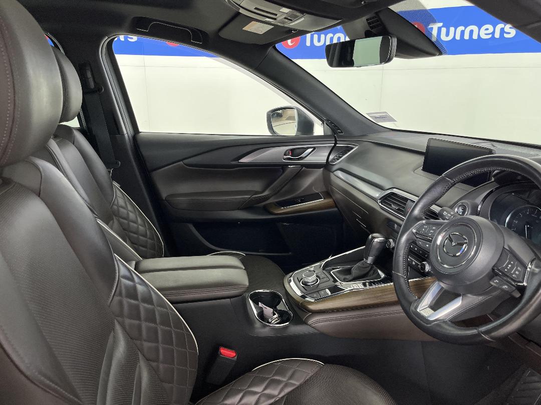 Photo '16' of Mazda CX-9