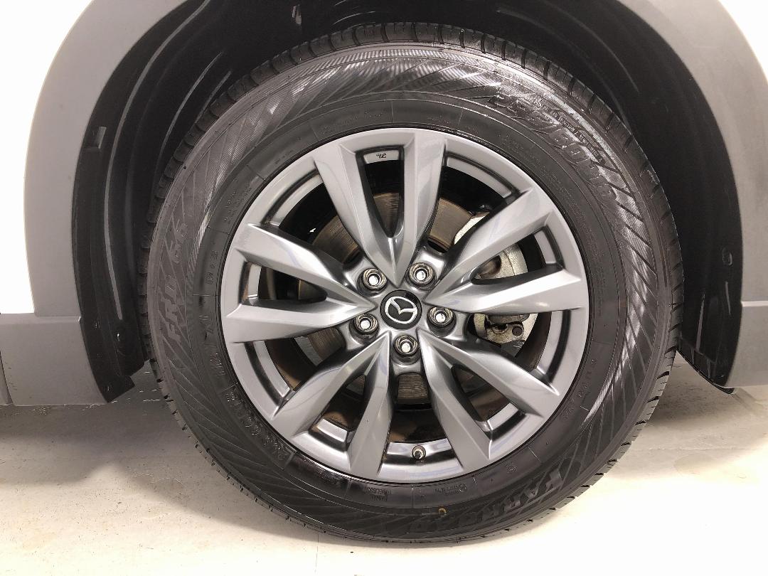 Photo '9' of Mazda CX-9 Photo '9' of Mazda CX-9