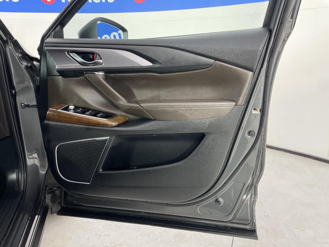 Photo '15' of Mazda CX-9