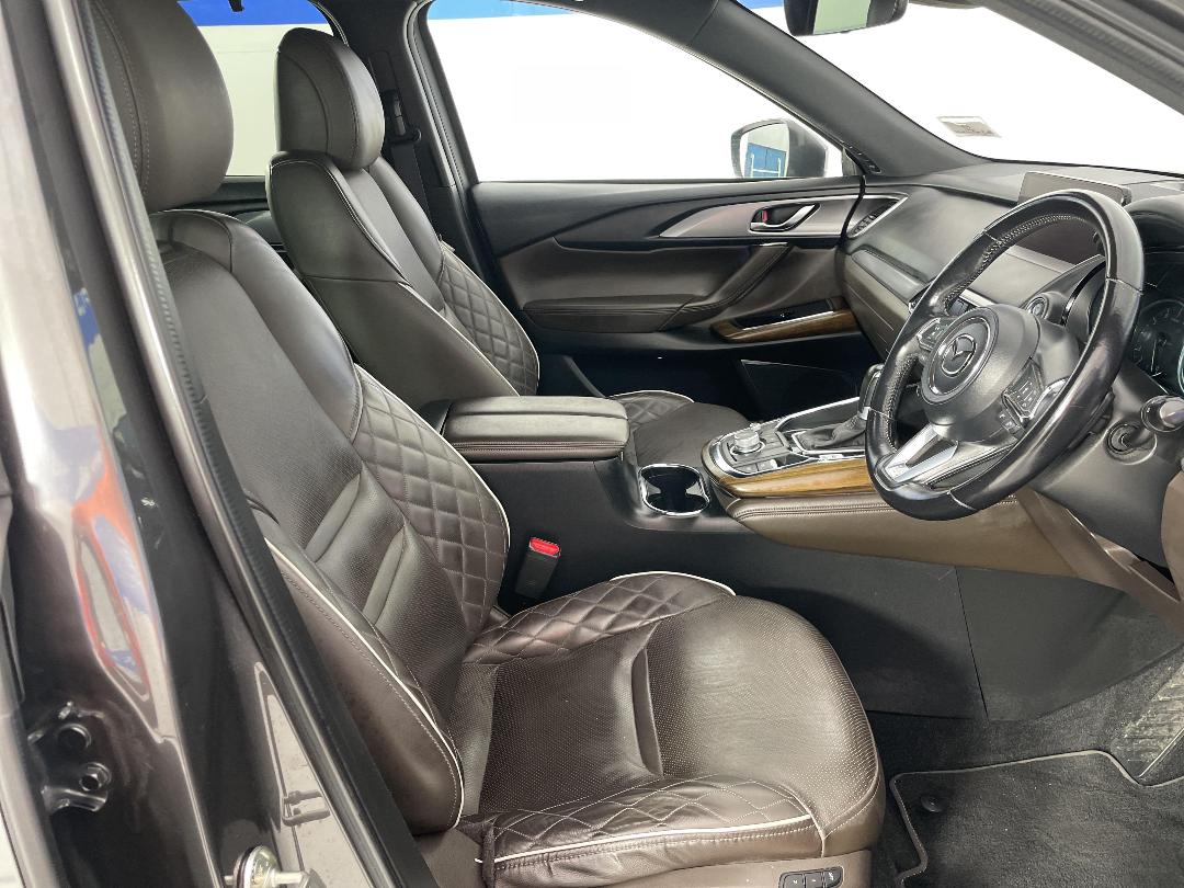 Photo '16' of Mazda CX-9