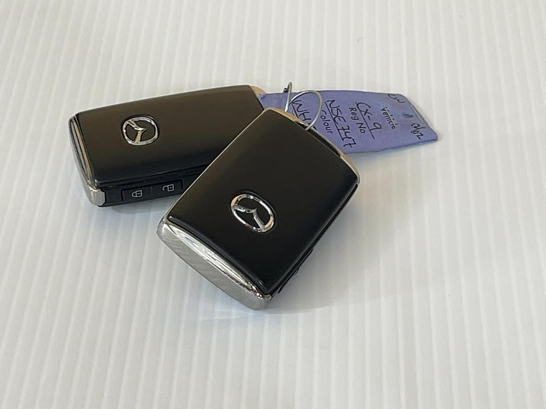 Photo '22' of Mazda CX-9