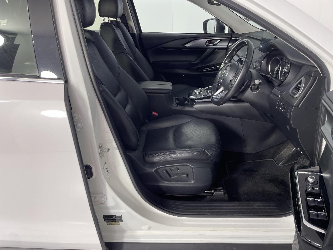 Photo '16' of Mazda CX-9