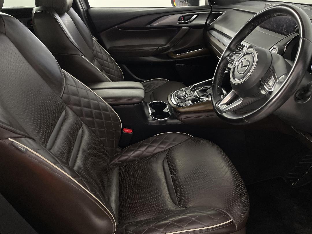 Photo '16' of Mazda CX-9 Photo '16' of Mazda CX-9