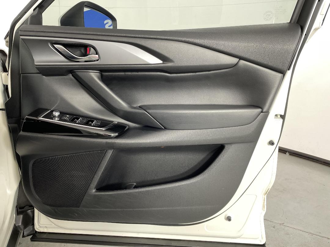 Photo '15' of Mazda CX-9 Photo '15' of Mazda CX-9