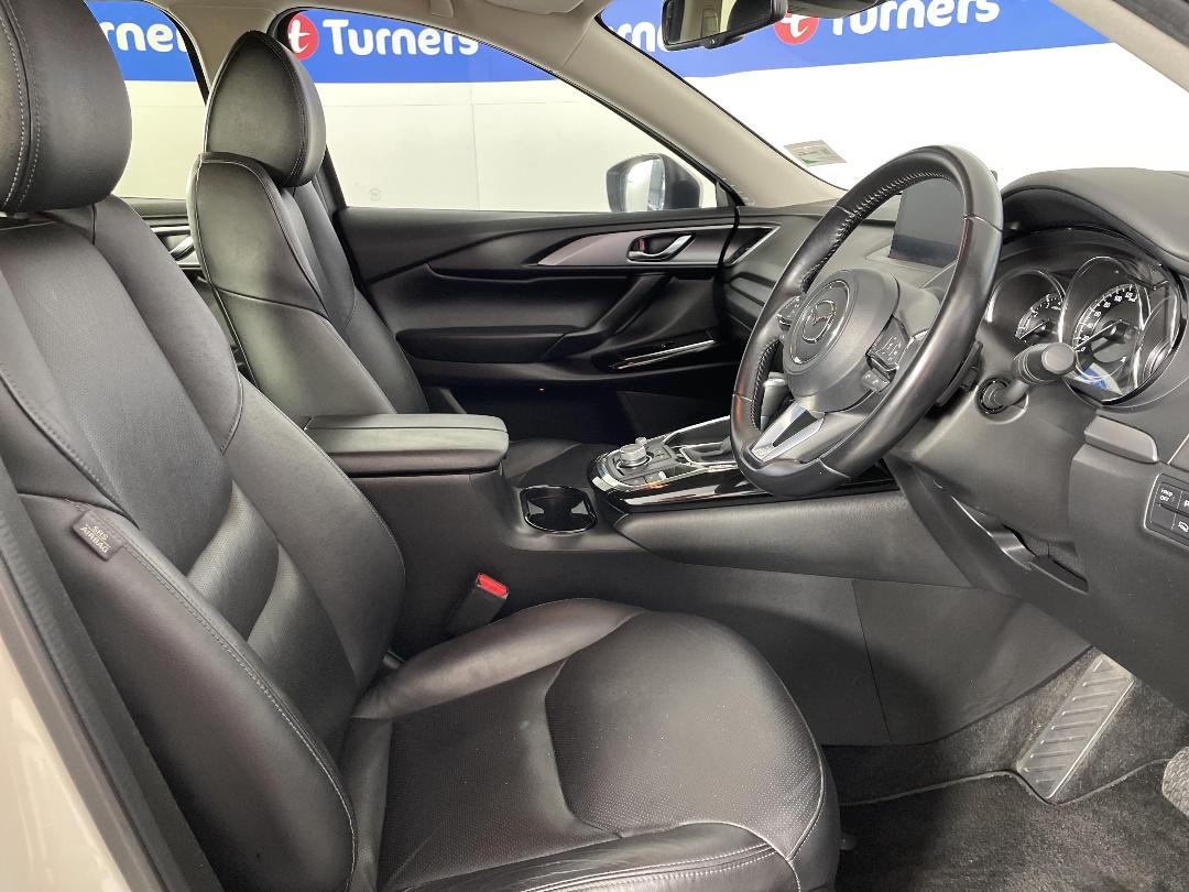 Photo '16' of Mazda CX-9 Photo '16' of Mazda CX-9