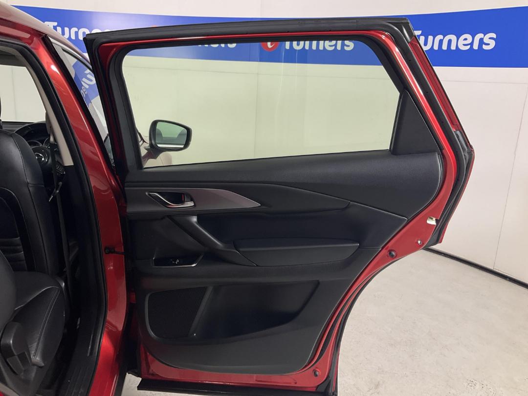 Photo '19' of Mazda CX-9 Photo '19' of Mazda CX-9