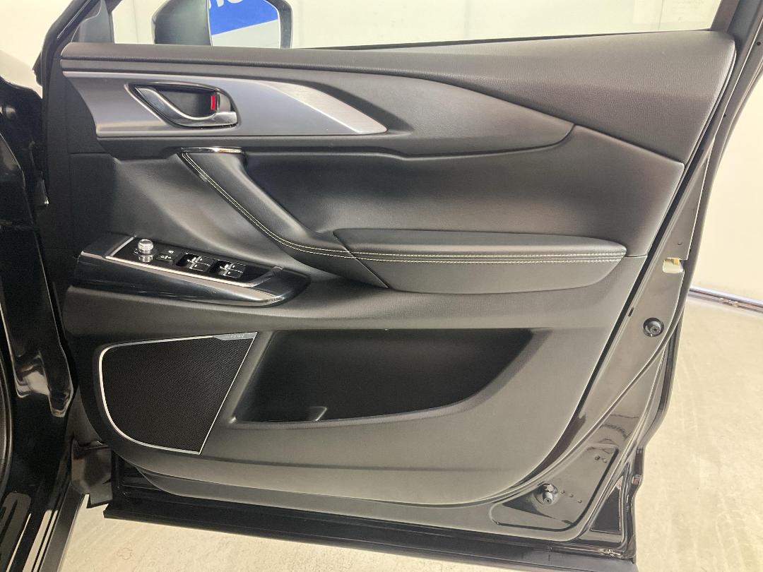 Photo '15' of Mazda CX-9 Photo '15' of Mazda CX-9