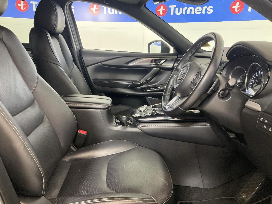 Photo '16' of Mazda CX-9 Photo '16' of Mazda CX-9