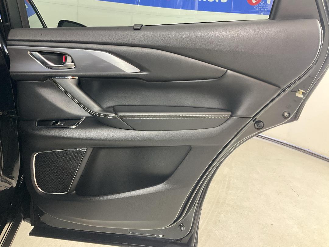 Photo '19' of Mazda CX-9 Photo '19' of Mazda CX-9