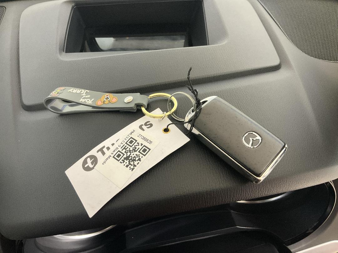 Photo '22' of Mazda CX-9 Photo '22' of Mazda CX-9