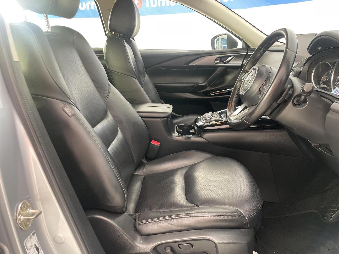 Photo '16' of Mazda CX-9