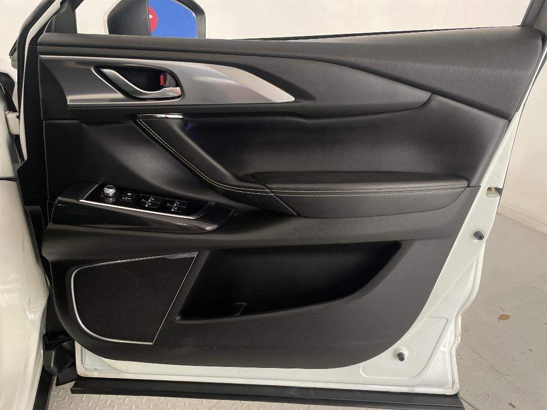 Photo '15' of Mazda CX-9