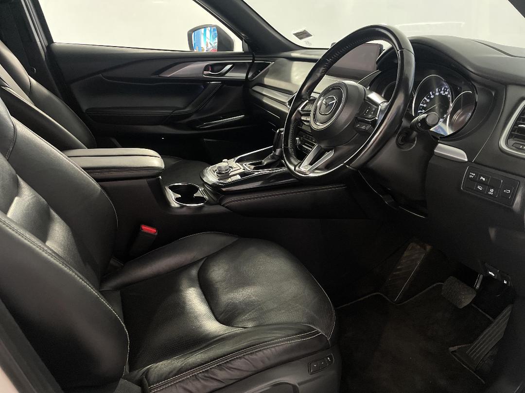 Photo '16' of Mazda CX-9