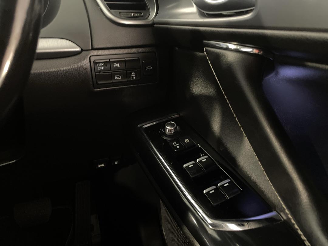 Photo '28' of Mazda CX-9