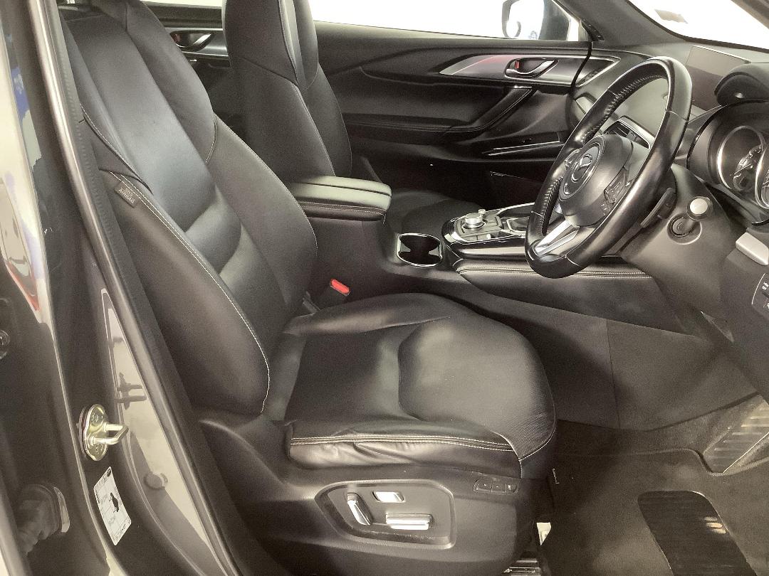 Photo '16' of Mazda CX-9