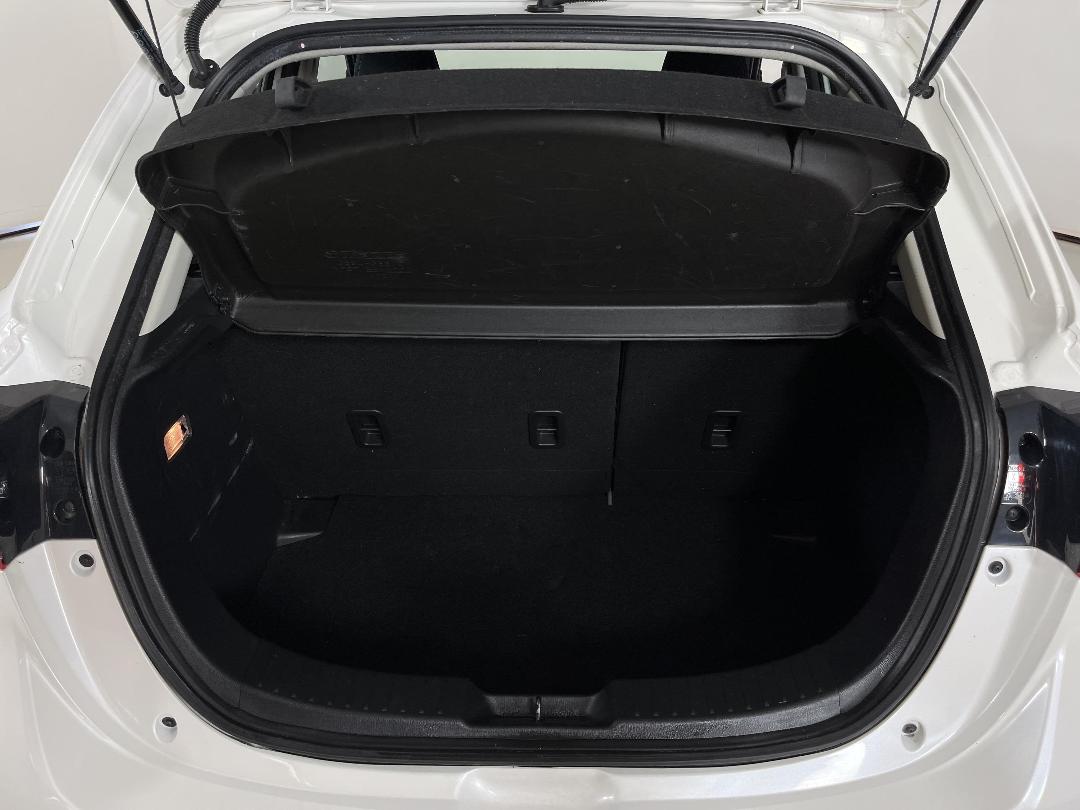 Photo '14' of Mazda Mazda2