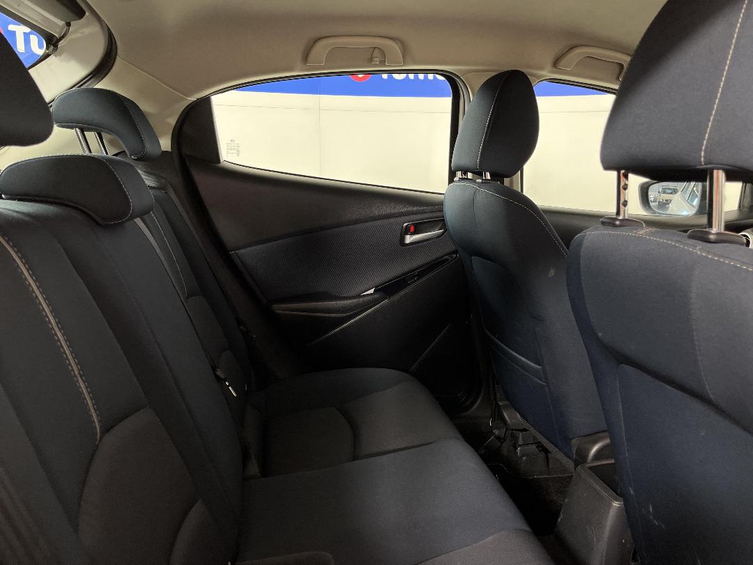 Photo '20' of Mazda Mazda2