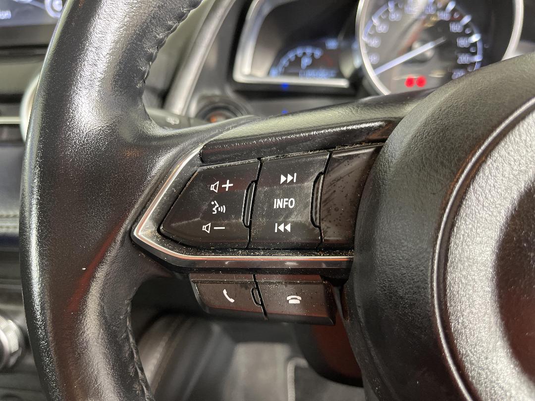 Photo '26' of Mazda Mazda2