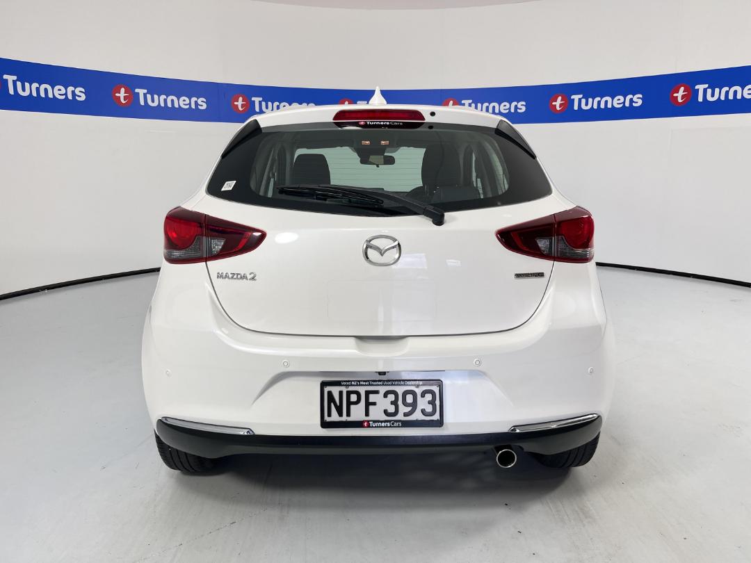 Photo '6' of Mazda Mazda2 Photo '6' of Mazda Mazda2