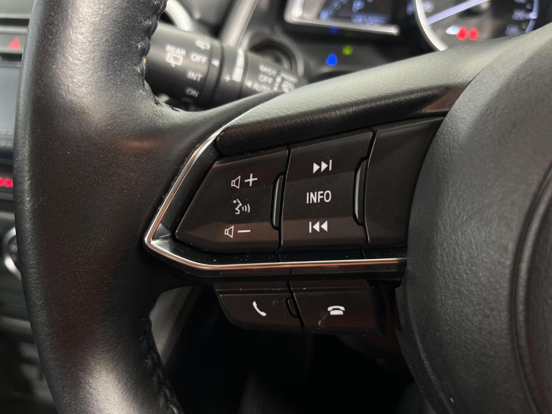 Photo '24' of Mazda Mazda2 Photo '24' of Mazda Mazda2