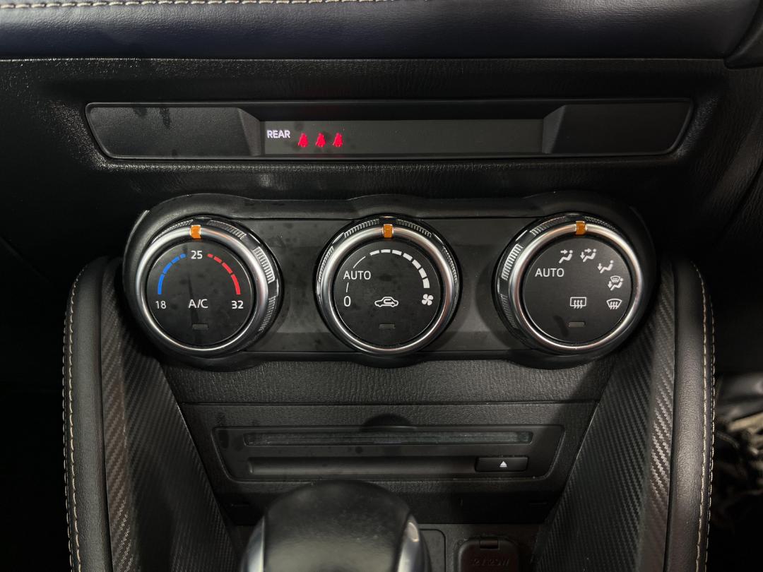 Photo '27' of Mazda Mazda2 Photo '27' of Mazda Mazda2