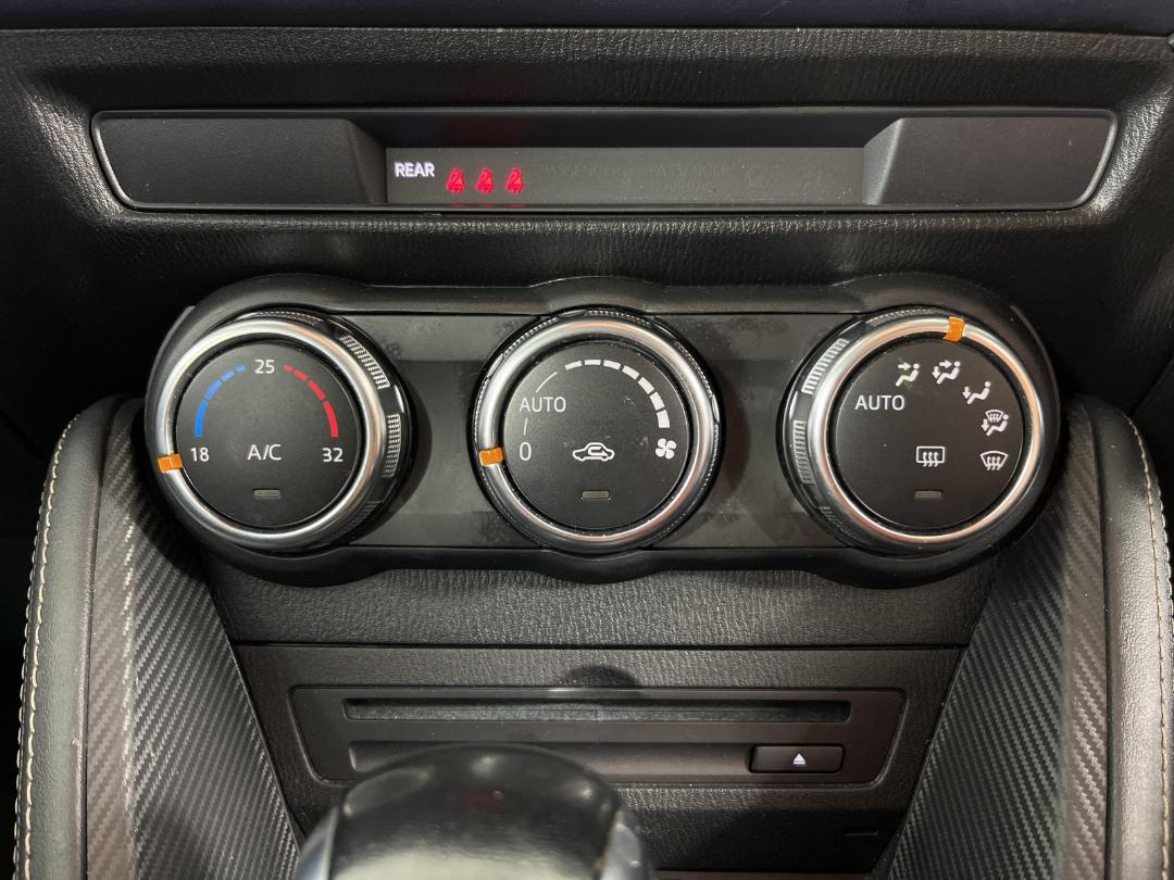 Photo '27' of Mazda Mazda2 Photo '27' of Mazda Mazda2