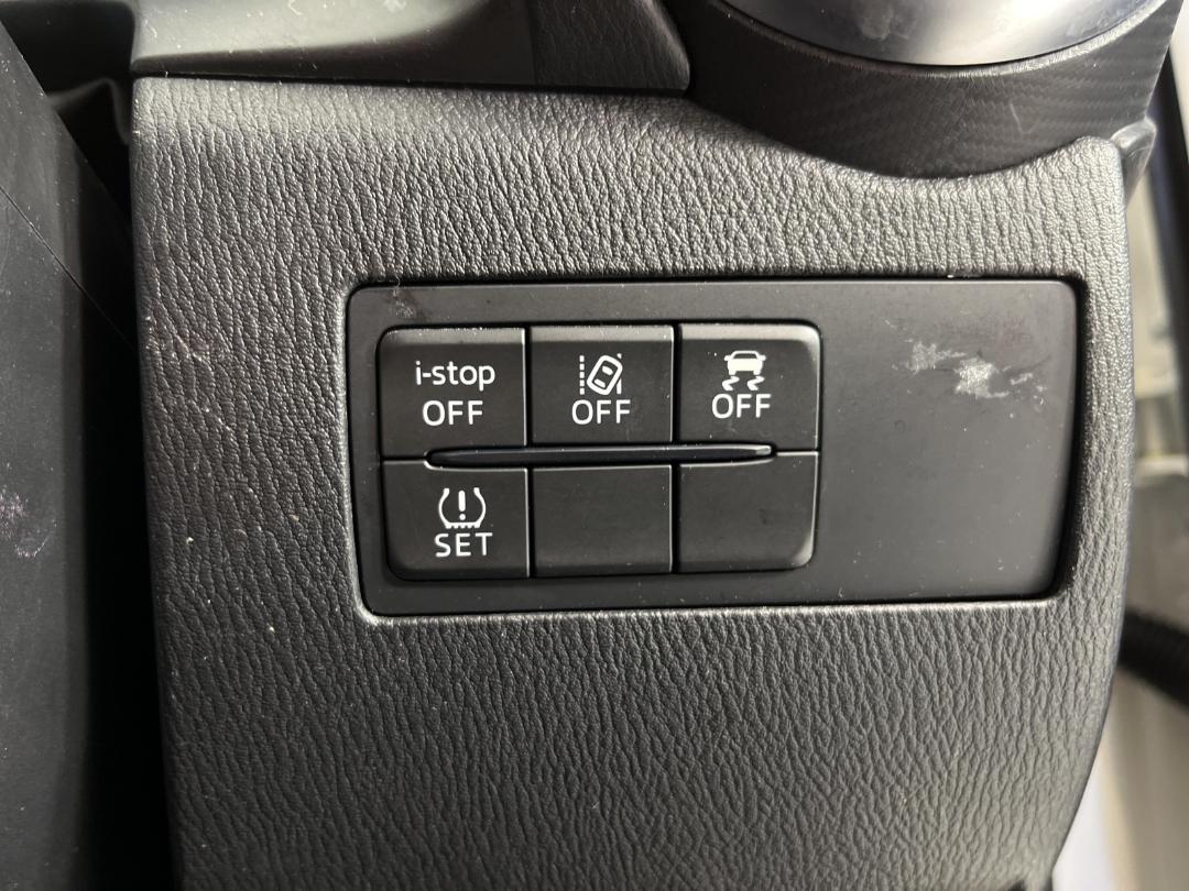 Photo '29' of Mazda Mazda2 Photo '29' of Mazda Mazda2