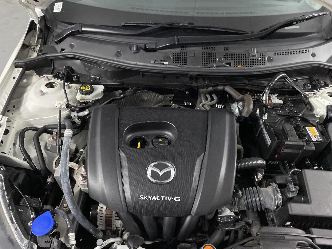 Photo '13' of Mazda Mazda2