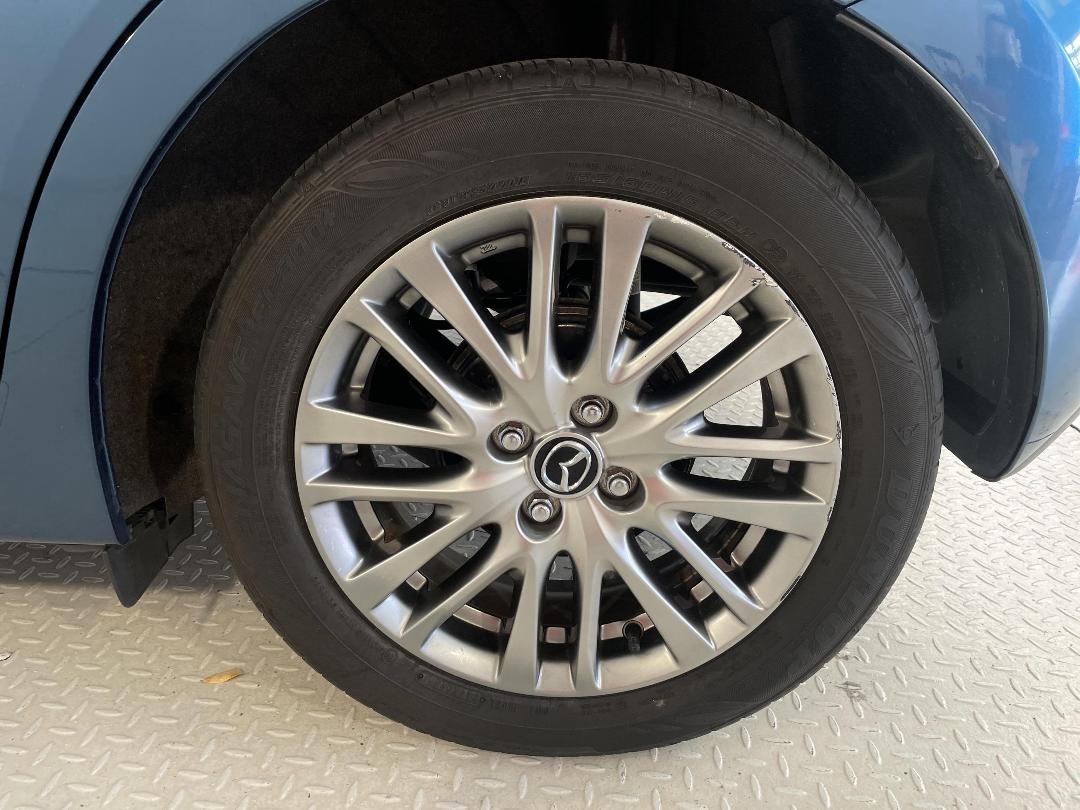 Photo '11' of Mazda Mazda2 Photo '11' of Mazda Mazda2