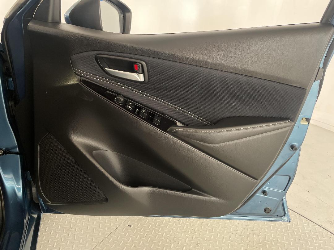 Photo '15' of Mazda Mazda2 Photo '15' of Mazda Mazda2