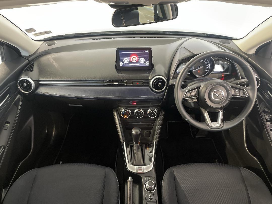 Photo '17' of Mazda Mazda2 Photo '17' of Mazda Mazda2